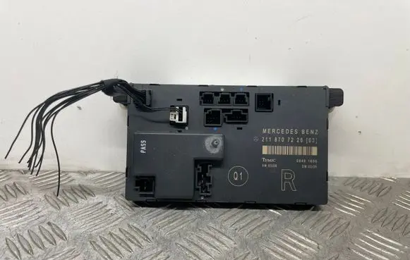 Mercedes-Benz E W211 Door control unit/module 2118707226