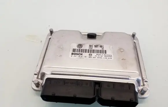 Volkswagen PASSAT B5 Engine control unit/module 3B1907401