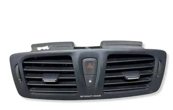 Renault Megane III Dash center air vent grill 1841001
