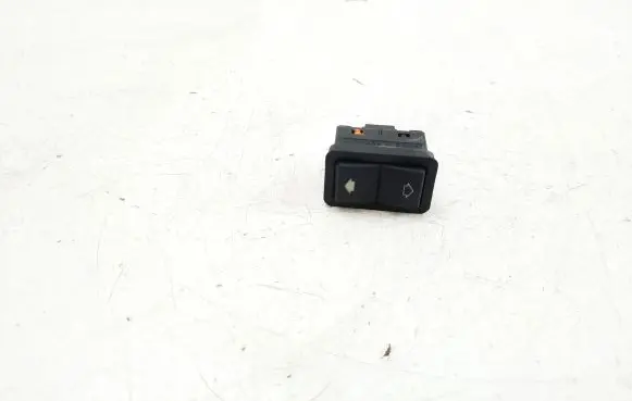 BMW 7 E38 Electric window control switch 8368974