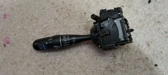 Suzuki Grand Vitara II Wiper switch 6413X