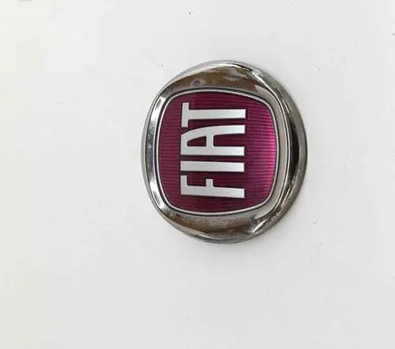 Fiat 500L Manufacturers badge/model letters FM0519S1
