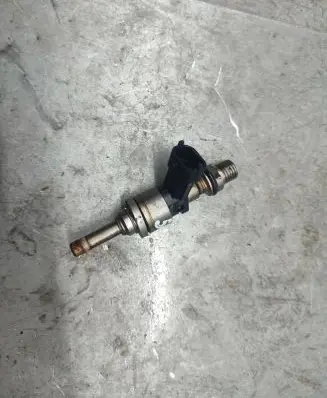 Porsche Panamera (970) Fuel injector 94811012832