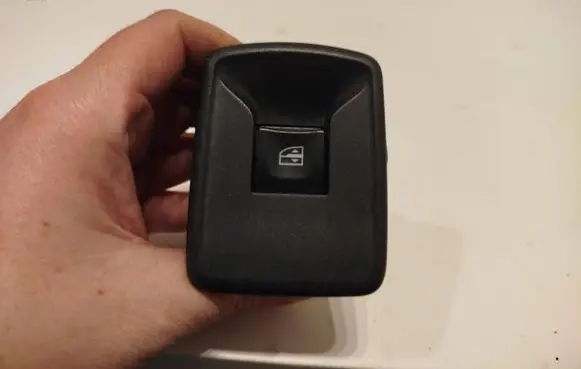 Renault Kangoo II Quarter vent window switch 