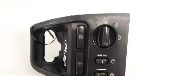 Volvo XC90 Light switch 8685452 04W39E02