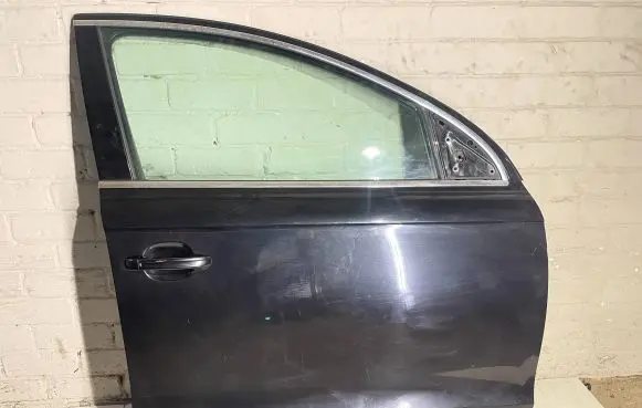 Audi Q7 4L Front door 4L0831312