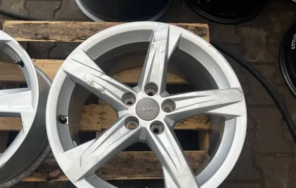 Audi Q5 SQ5 R18 alloy rim 80A601025Q