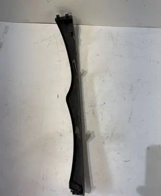 Under headlight/headlamp trim
