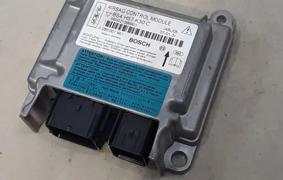 Mazda 3 I Airbag control unit/module 0285001961 BS4H57K30C