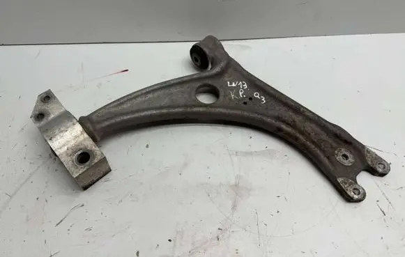 Audi Q3 8U Front lower control arm/wishbone