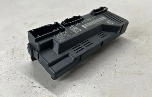 Porsche Cayenne (92A) Tailgate/trunk control unit/module 7P5959107A 7P5959107F