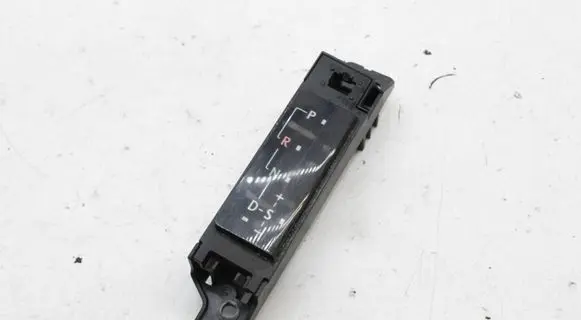 Lexus IS III XE30 Gear shift selector indicator 76H711