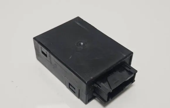 BMW X5 E53 Air suspension control unit module (rear) 37141092396 05103000 110187