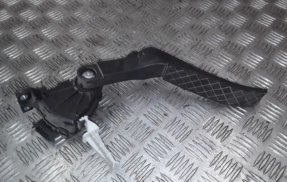 Audi Q7 4L Accelerator throttle pedal 7l0723507e