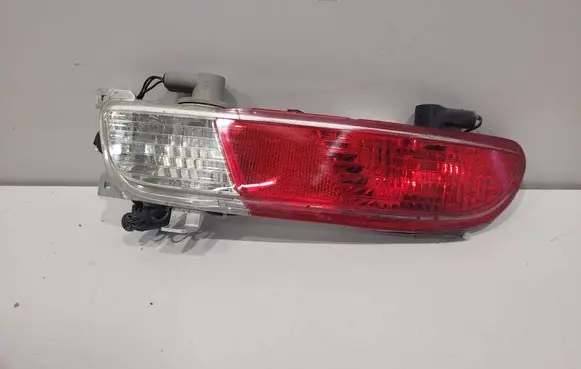 BMW 6 E63 E64 Tail light bulb cover holder 134051