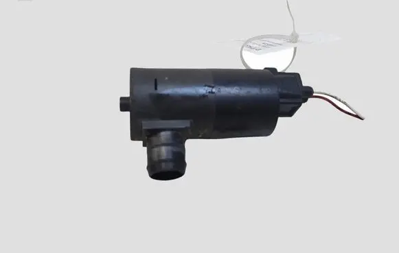Toyota Avensis T270 Windscreen/windshield washer pump