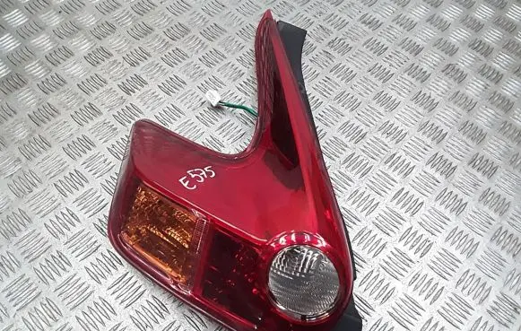 Nissan Juke I F15 Rear/tail lights