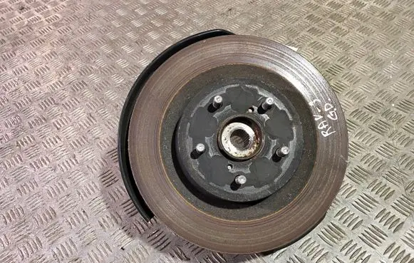 Toyota RAV 4 (XA50) Rear wheel hub