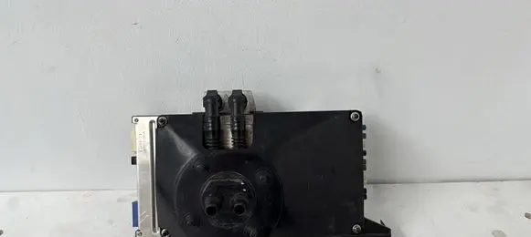 Tesla Model Y Other devices 1465772-00-a Tg32-1285004-n9x