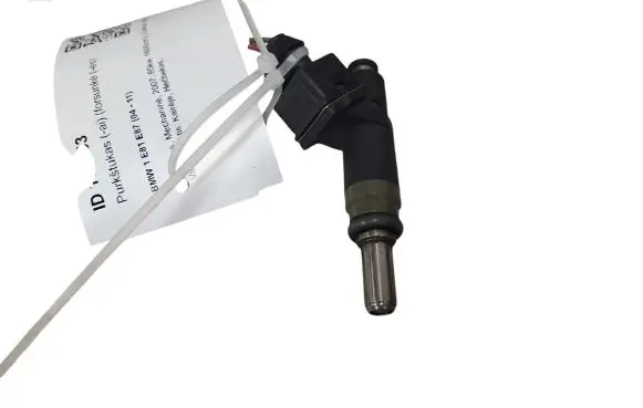 BMW 1 E81 E87 Fuel injector 7506158
