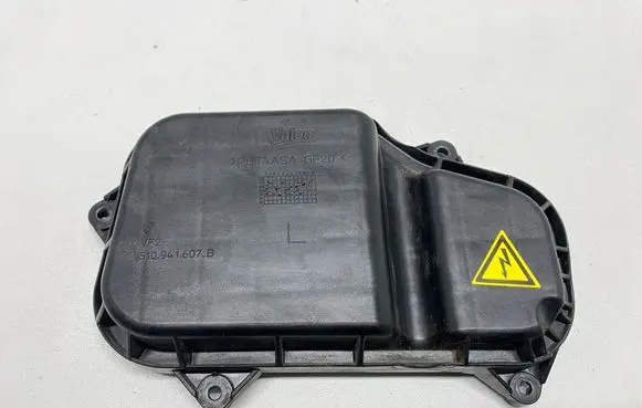 Volkswagen Golf Sportsvan Headlight/headlamp dust cover 510941607B