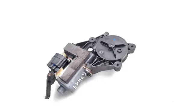 Land Rover Discovery 4 - LR4 Front door window regulator motor 0130822783 E840368002