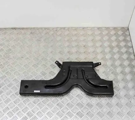 Volkswagen Jetta VI Dashboard air vent grill cover trim 5C6819725