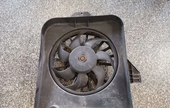 Chrysler Voyager Electric radiator cooling fan 04809171AF 2326503803