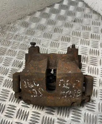 Jeep Grand Cherokee (WJ) Front brake caliper