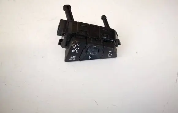 Chevrolet Cruze Steering wheel buttons/switches 13275248