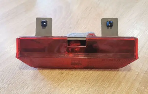Toyota RAV 4 (XA20) Third/center stoplight