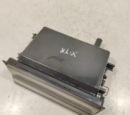 Nissan X-Trail T30 Glove box 68475WL000 6847515020