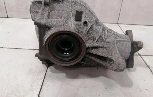 Mercedes-Benz S W222 Rear differential/diff mount bracket A2223500709