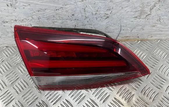 Opel Astra K Tailgate rear/tail lights L90084804 39032040 368158932