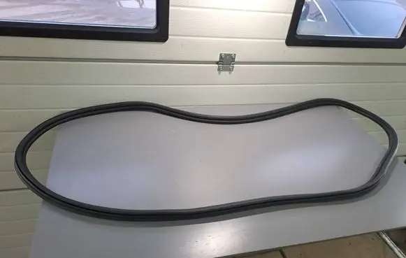 Front door rubber seal