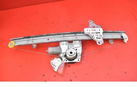 Nissan X-Trail T32 Front door window regulator with motor 807304CA1A