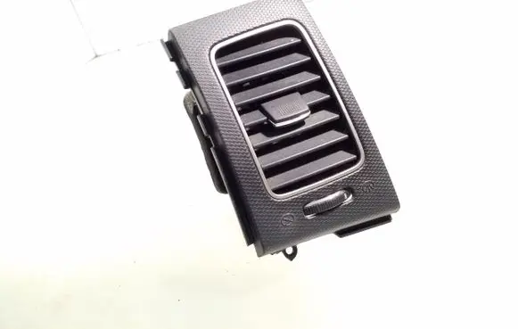SsangYong Korando Dash center air vent grill 6961A34001 C200