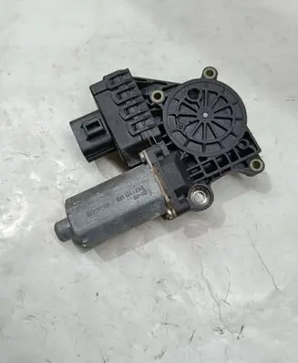 Jaguar S-Type Rear door window regulator motor 0130821948 991134XXX