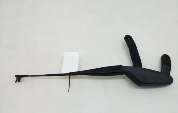 Mercedes-Benz C W204 Front wiper blade arm A2048200444