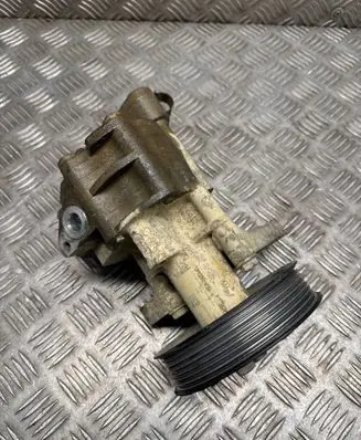 BMW X5 E70 Power steering pump 679646202 5002445