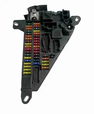 BMW 5 E60 E61 Fuse box set 913883001
