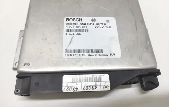 BMW 7 E38 ABS control unit/module 0265109023 1163008