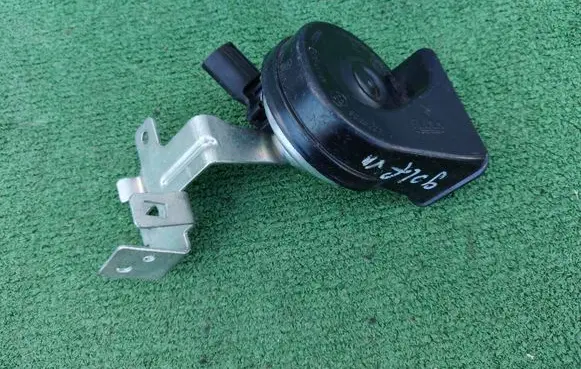 Volkswagen Golf VII Horn signal 5G0951182 5G0951206 5Q0951223