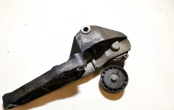 Ford Mondeo MK IV Engine mounting bracket 6g9q3k738bb