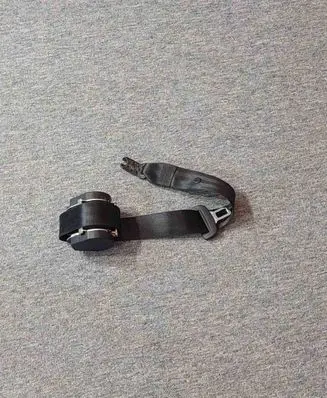 Audi A3 S3 8V Rear seatbelt 8V3857805 8V5857805A 7N0857737