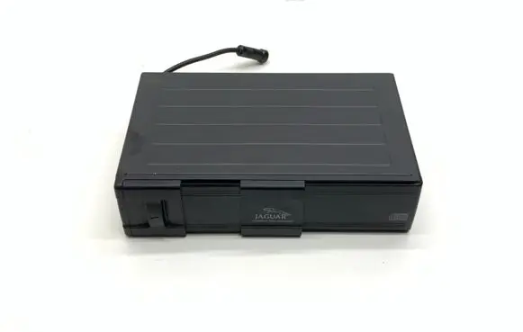 Jaguar XK8 - XKR CD/DVD changer LNC4160AA