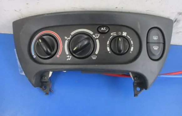 Renault Megane I Climate control unit