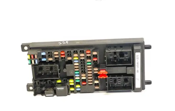 Land Rover Evoque I Fuse module GJ3214F041AB