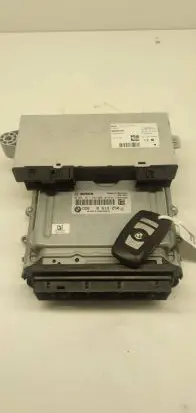 BMW 5 F10 F11 Engine ECU kit and lock set 8513250 1039S43686 0281017648