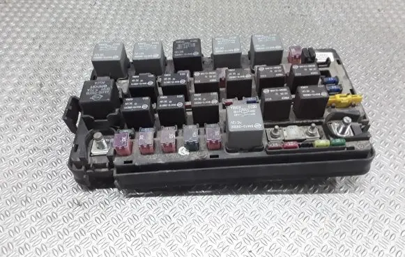SsangYong Kyron Fuse module 05J30N